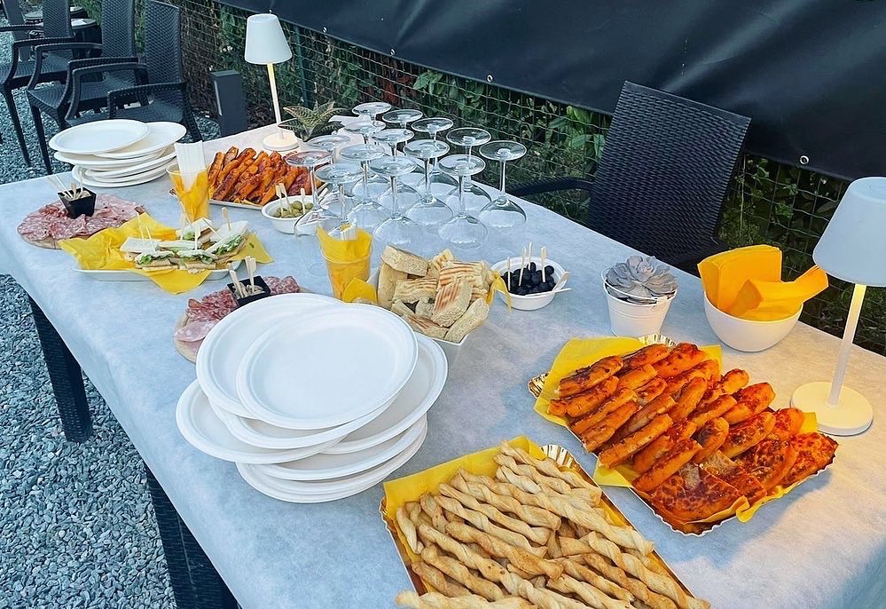 Buffet di aperitivi e taglieri
