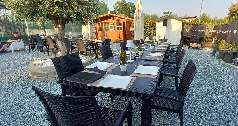 Ristorante all'aperto del Green Padel Club